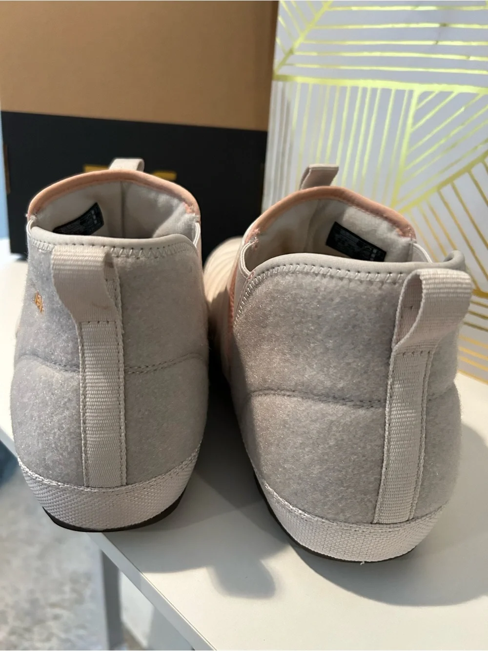 ✨ Teva All-Gender ReEmber Terrain Mid | Pink + Taupe | Women’s 15 Men’s 13 NIB